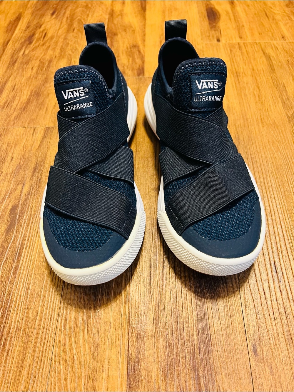 Vans Ultrarange Women’s Slip-On Sneaker Navy Blue with White trim.